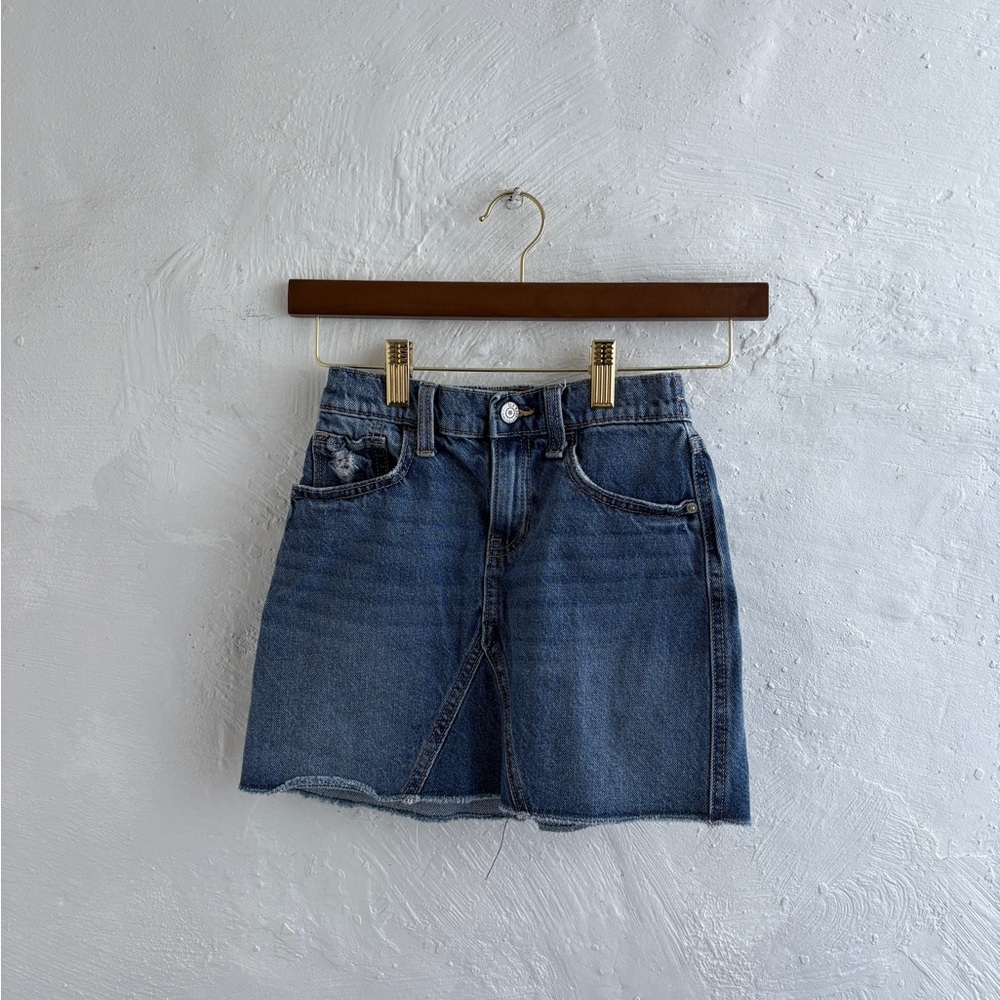 Old navy girls size 8 denim cotton skirt
